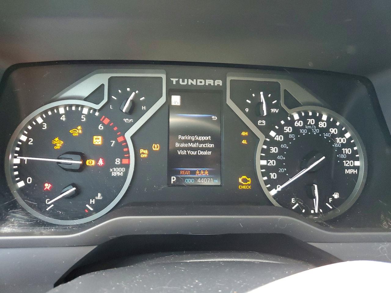 Toyota Tundra Sr5