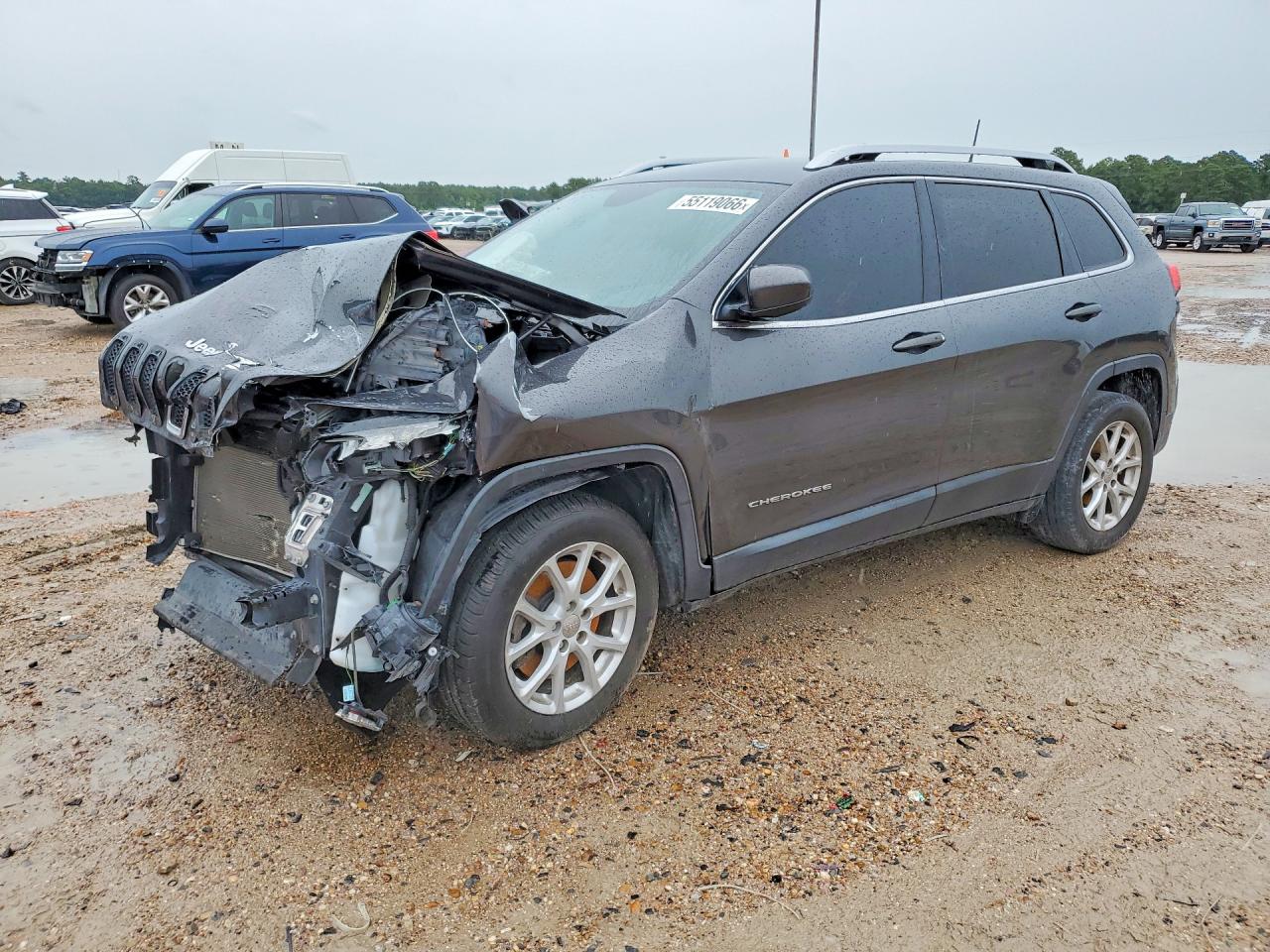 Salvage Jeep Grand Cherokee Image