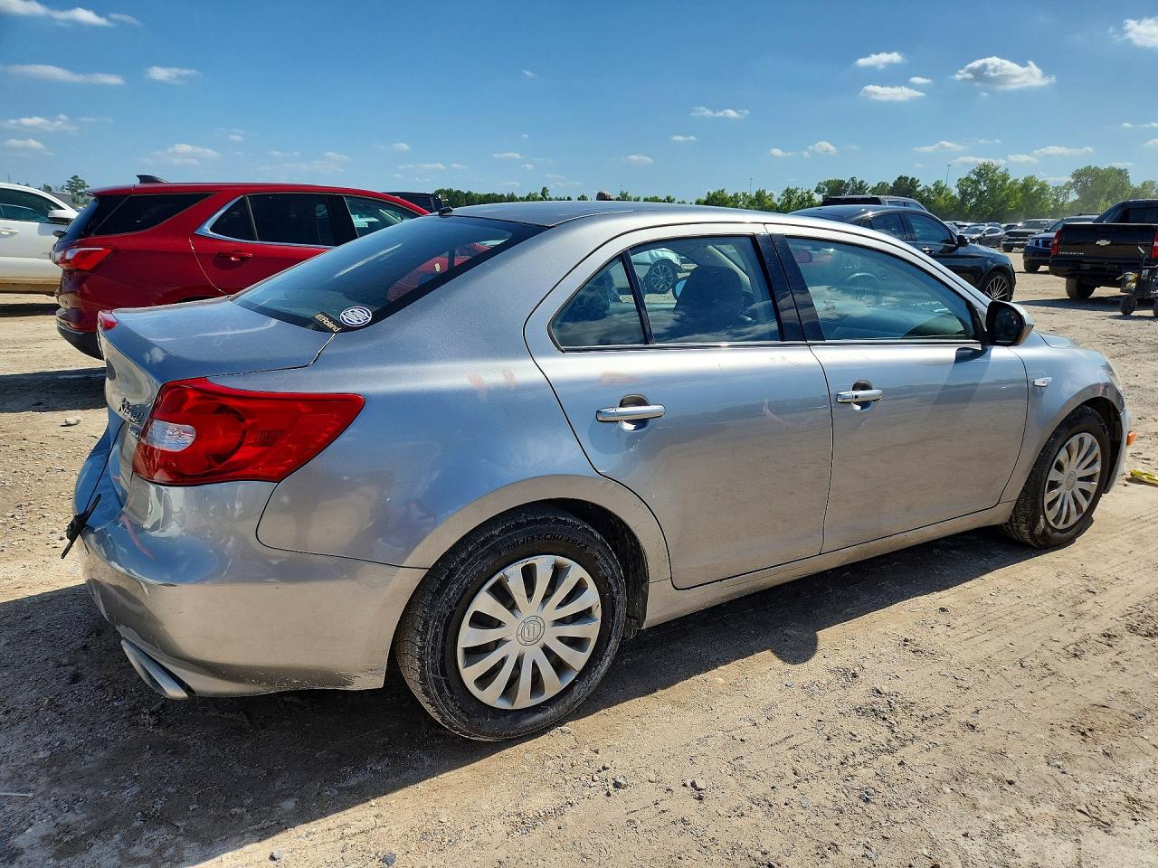 Suzuki Kizashi S
