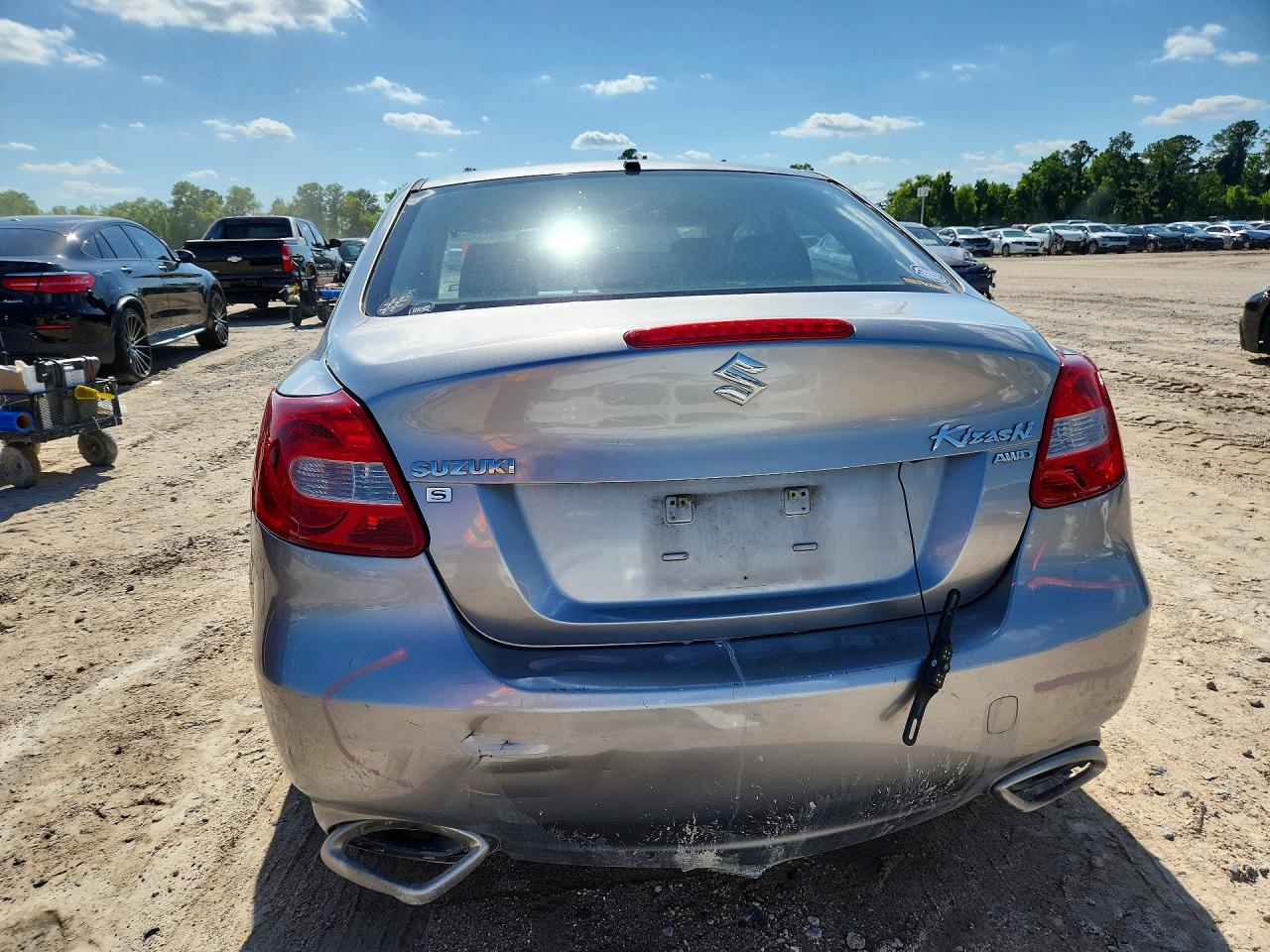 Suzuki Kizashi S