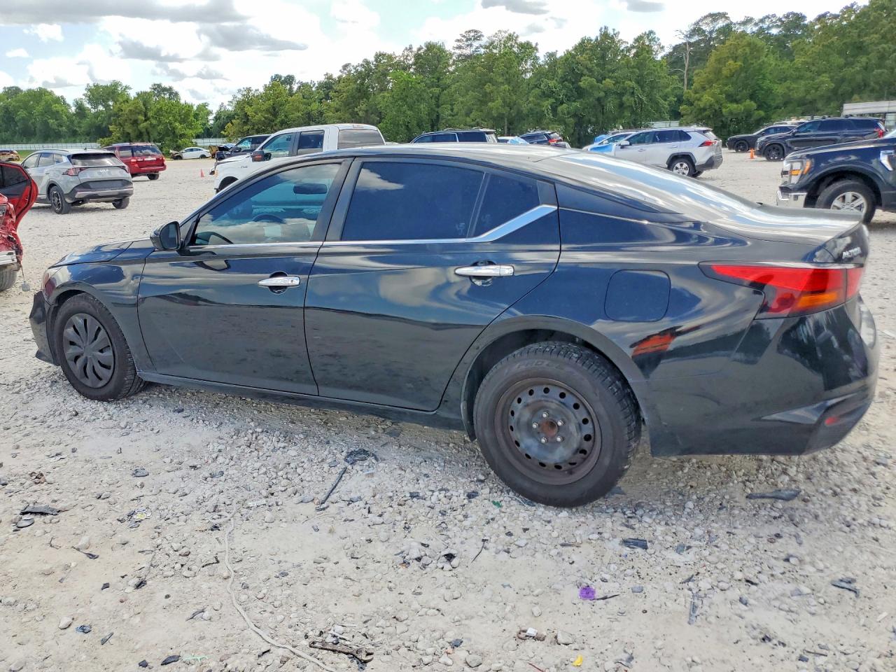 Nissan Altima S