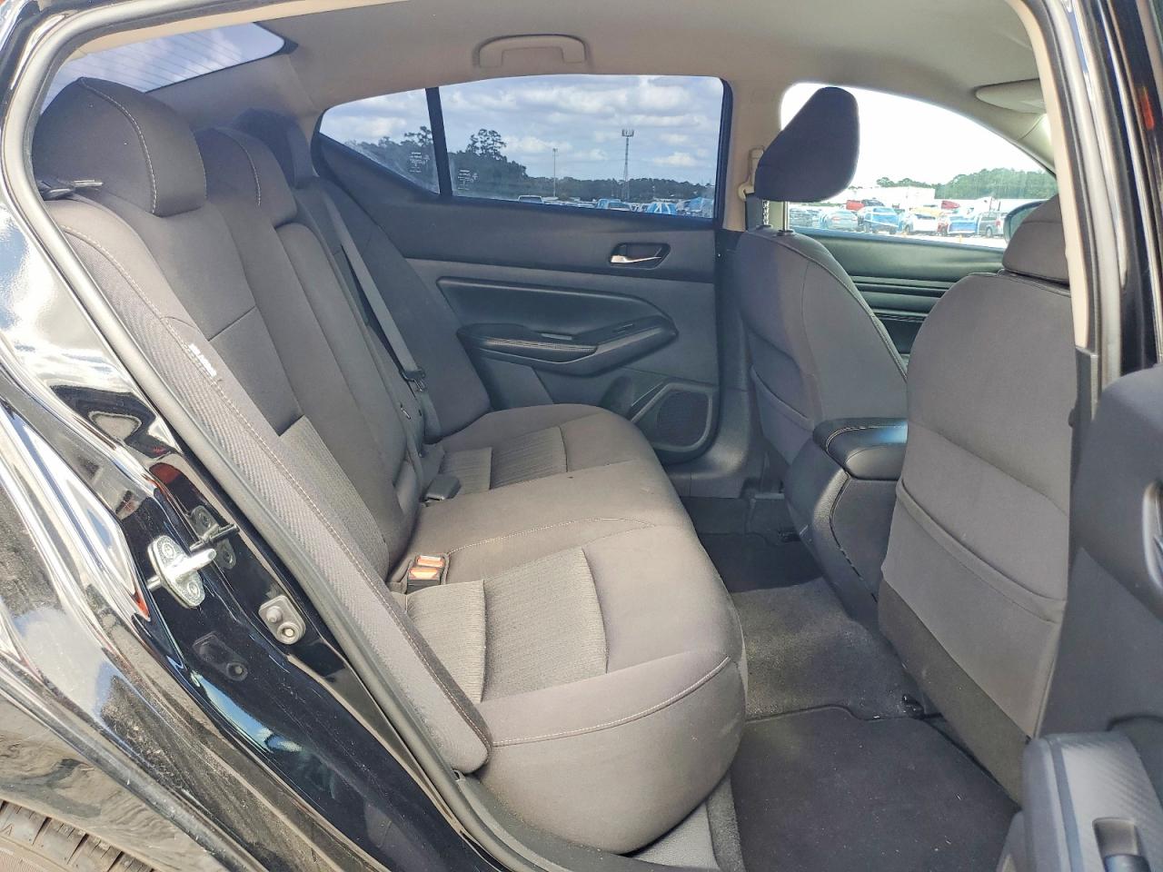 Nissan Altima S