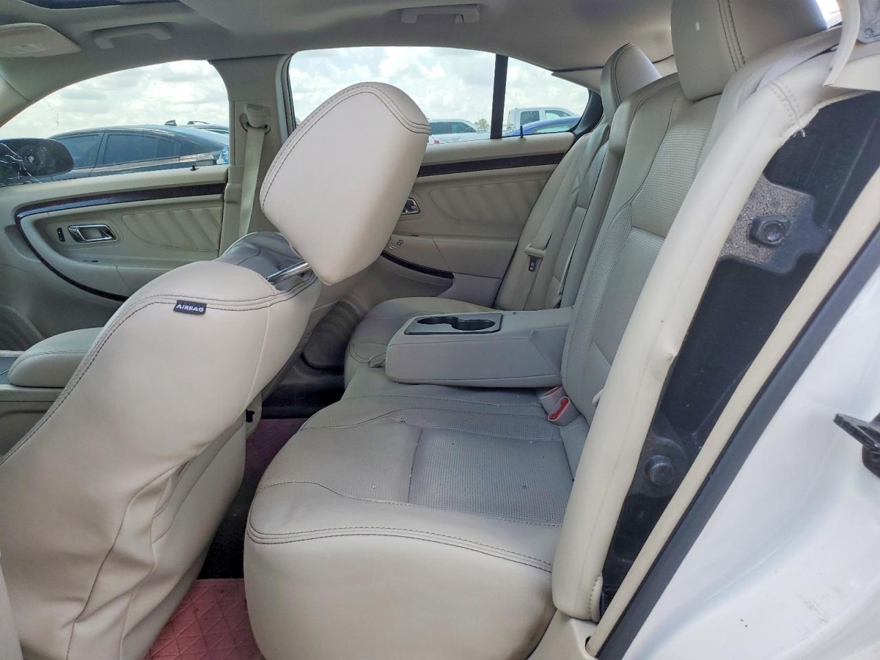 Ford Taurus Limited