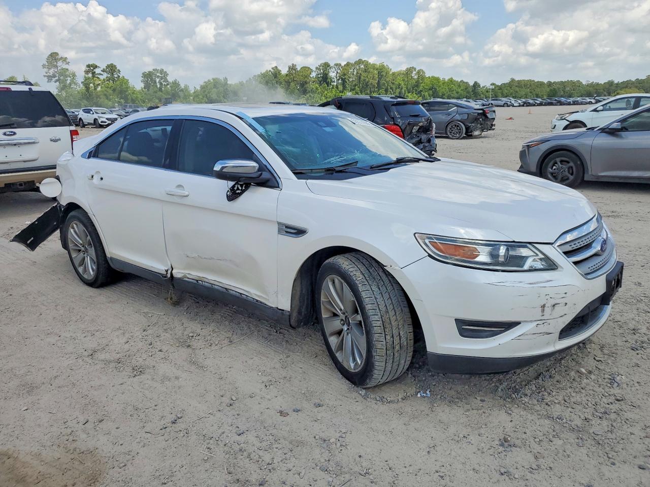 Ford Taurus Limited