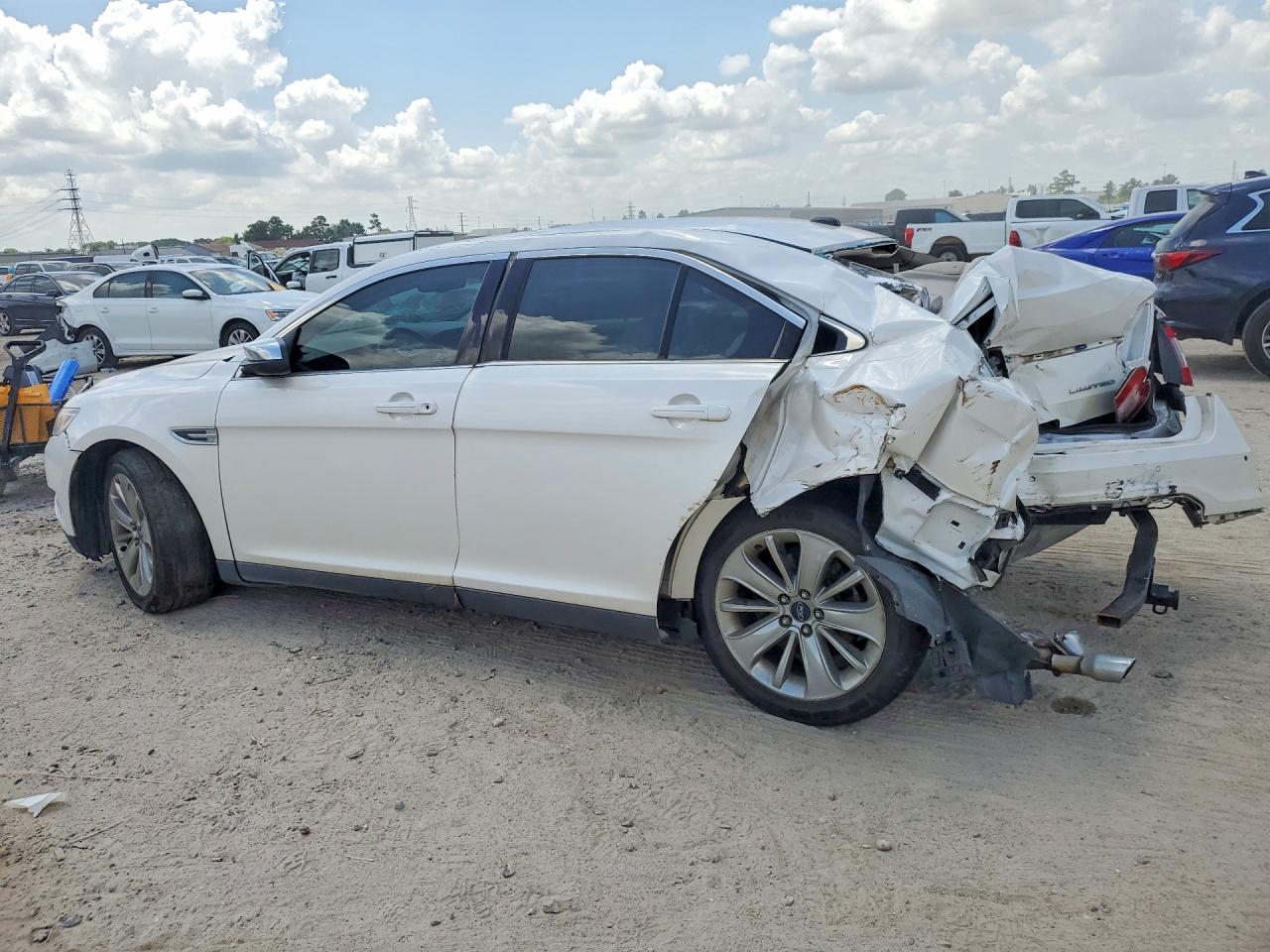 Ford Taurus Limited