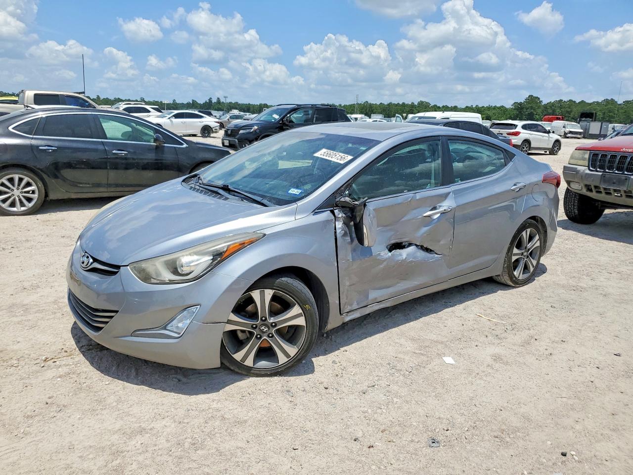 Salvage Hyundai ELANTRA Image