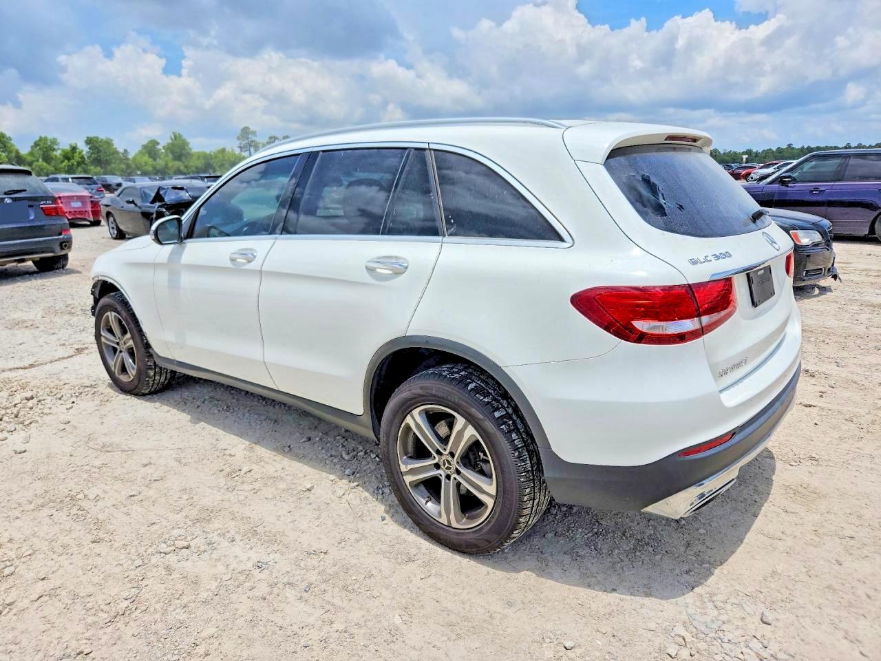 Mercedes-Benz GLC 300