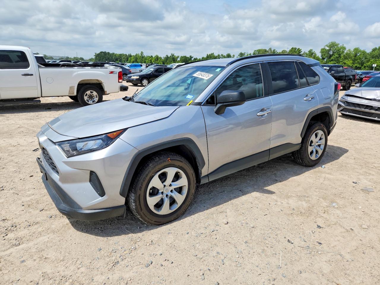 Salvage Toyota RAV4 Image