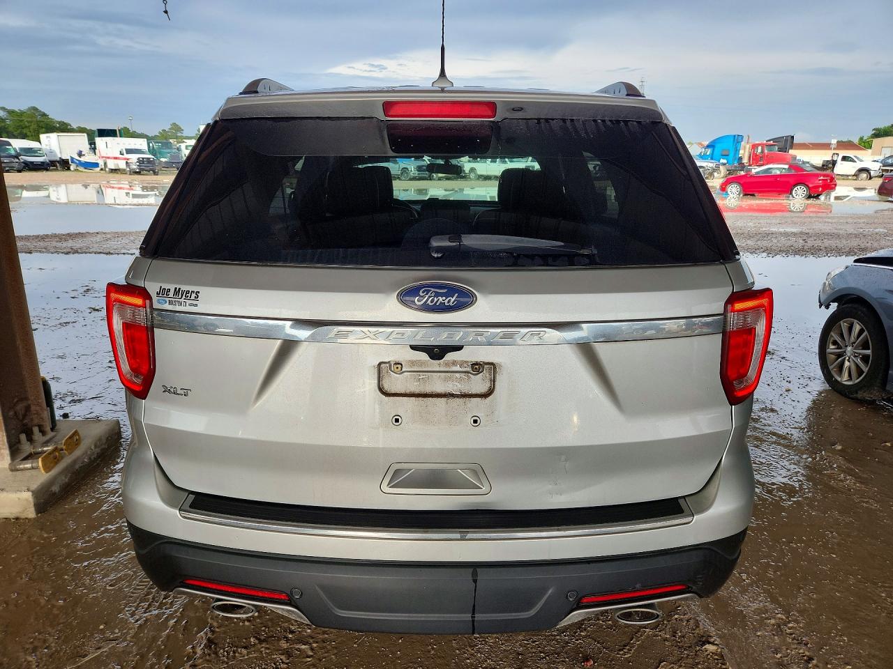 Ford Explorer Xlt