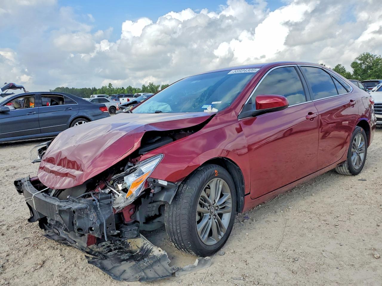Salvage Toyota Camry Image