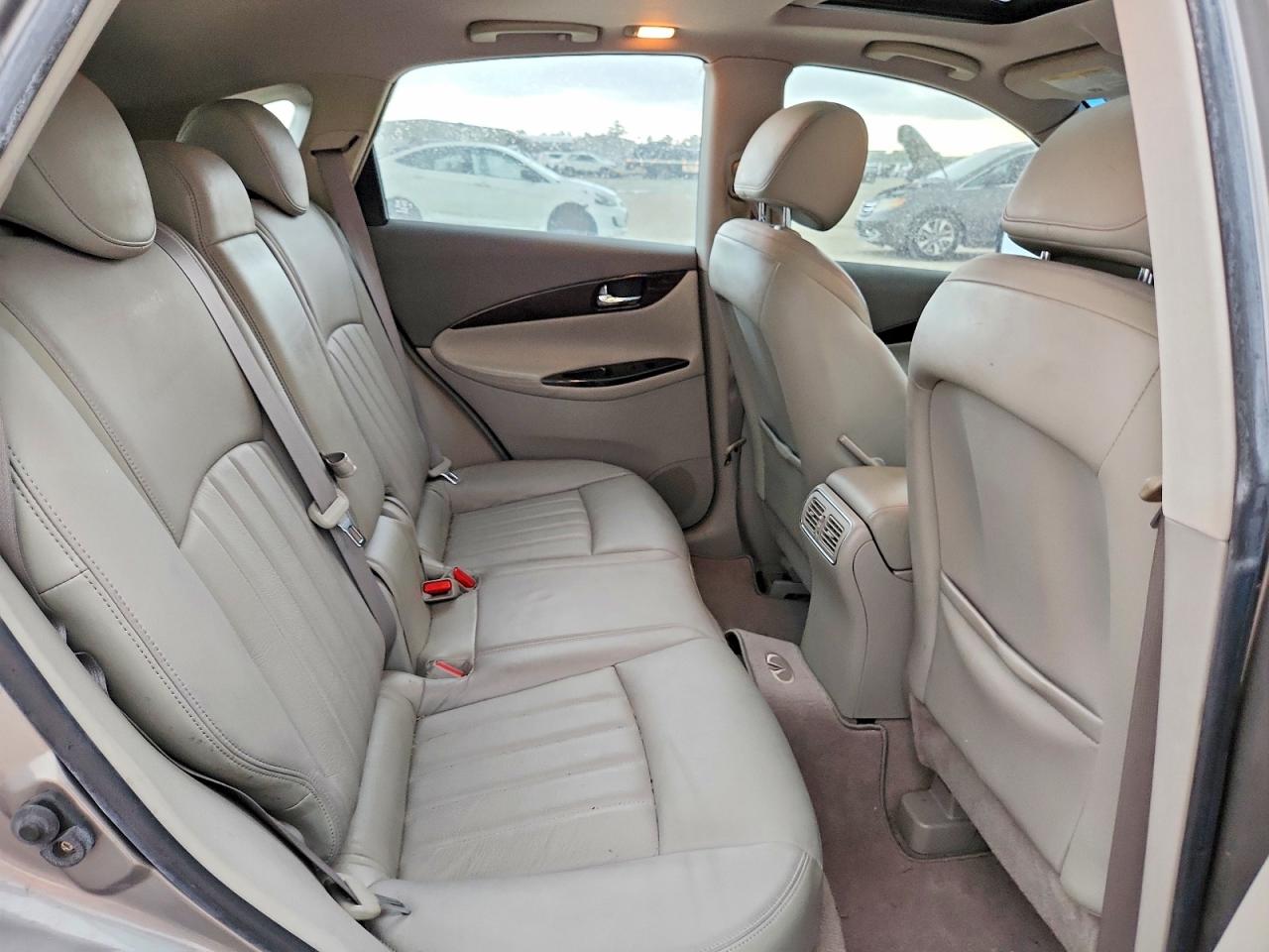 INFINITI Ex Base