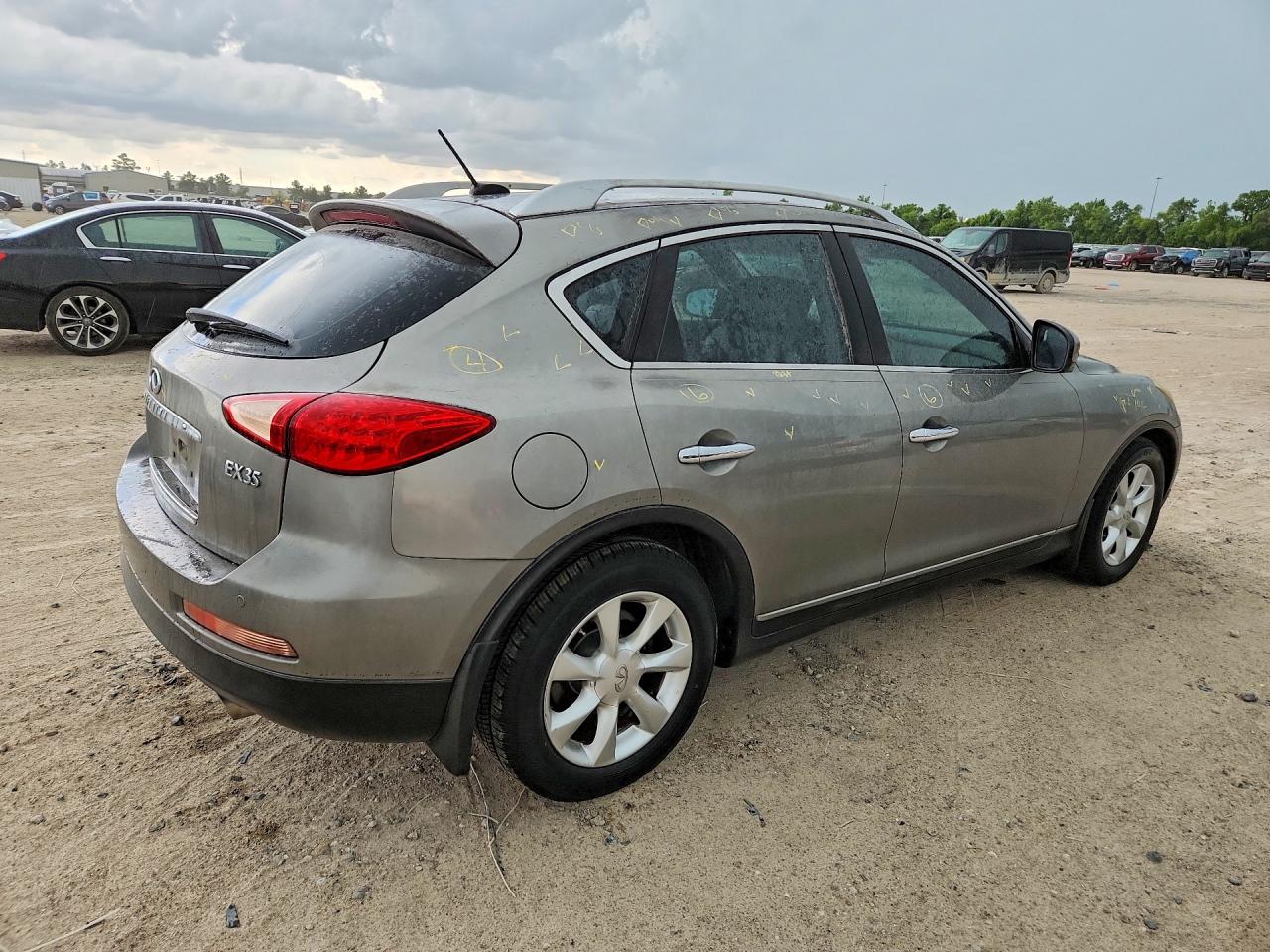INFINITI Ex Base