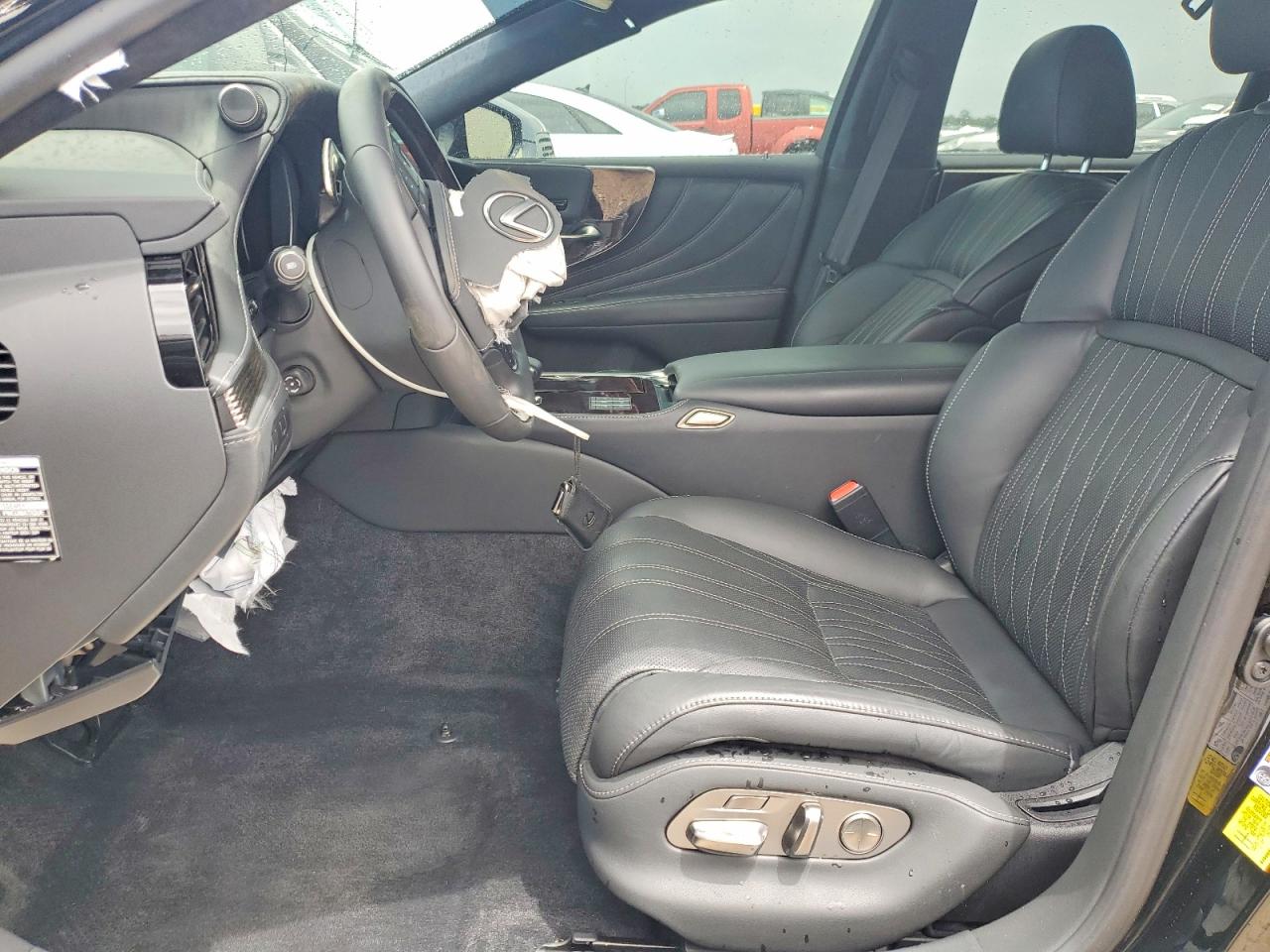 Lexus LS Base