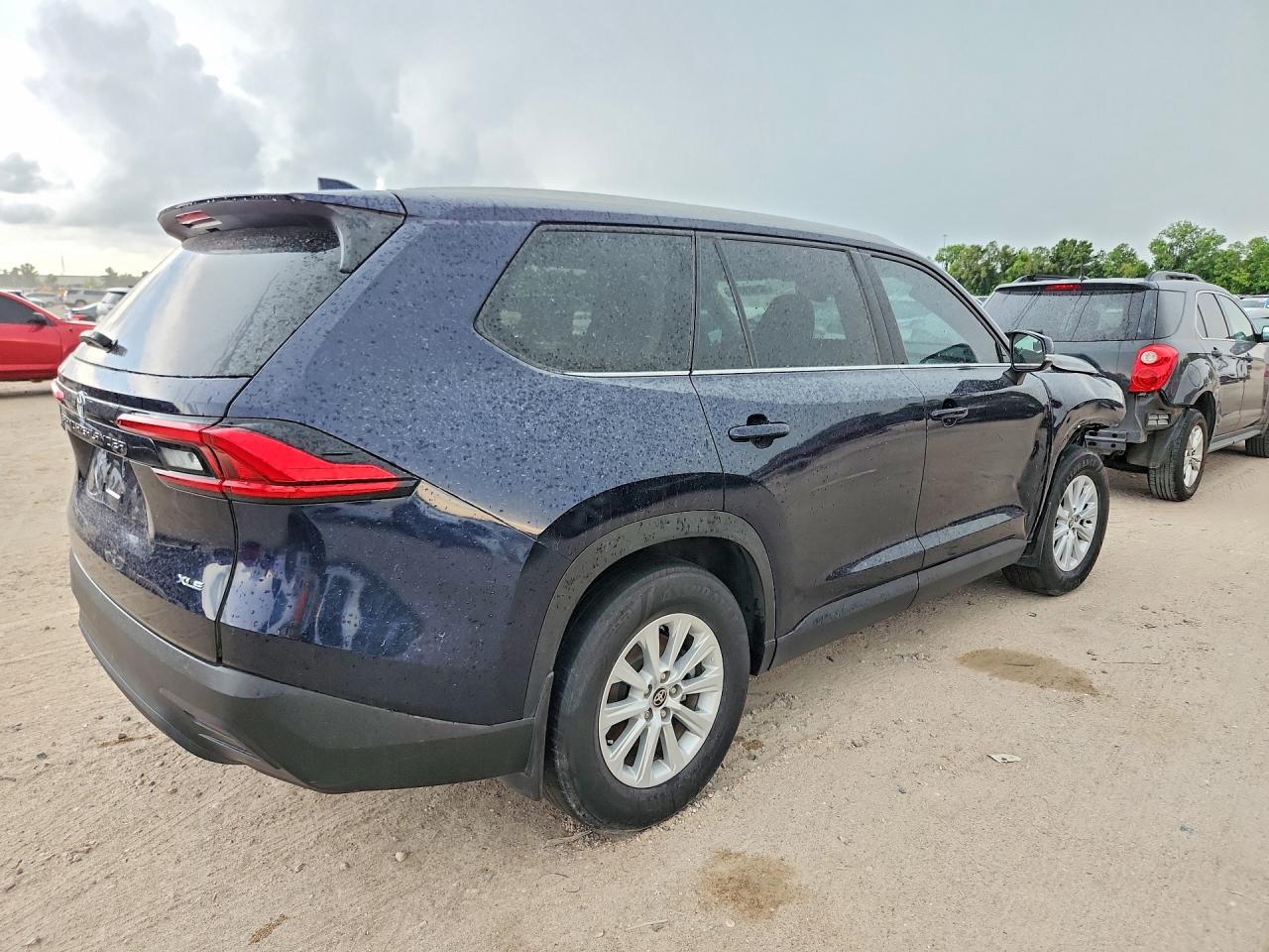 Toyota Grand Highlander Xle