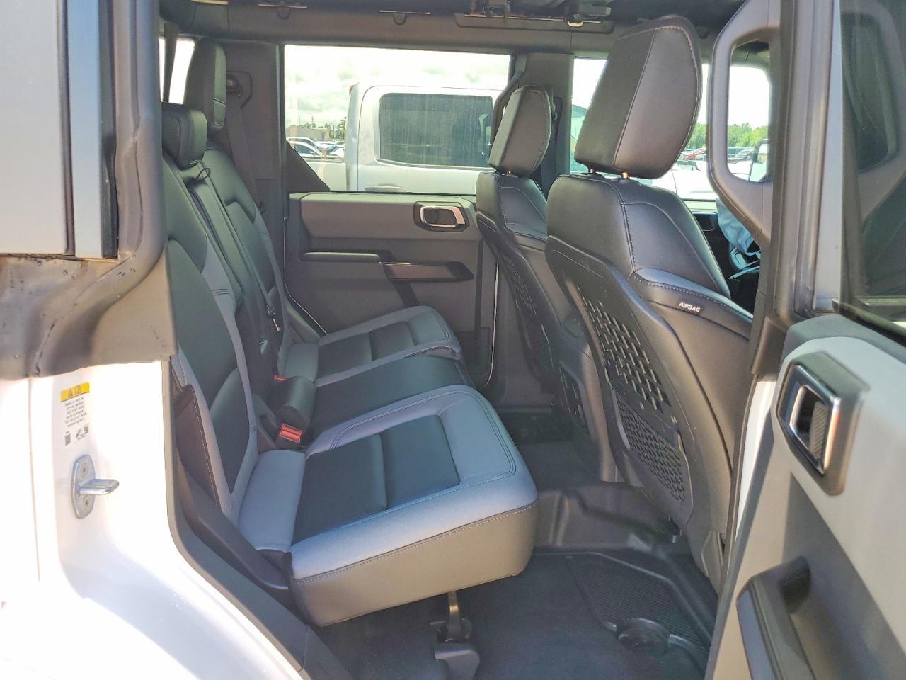Ford Bronco Black Diamond