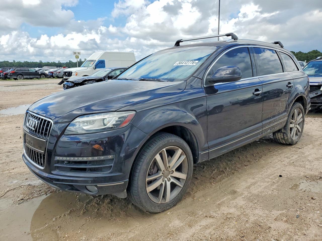 Salvage Audi Q7 Image
