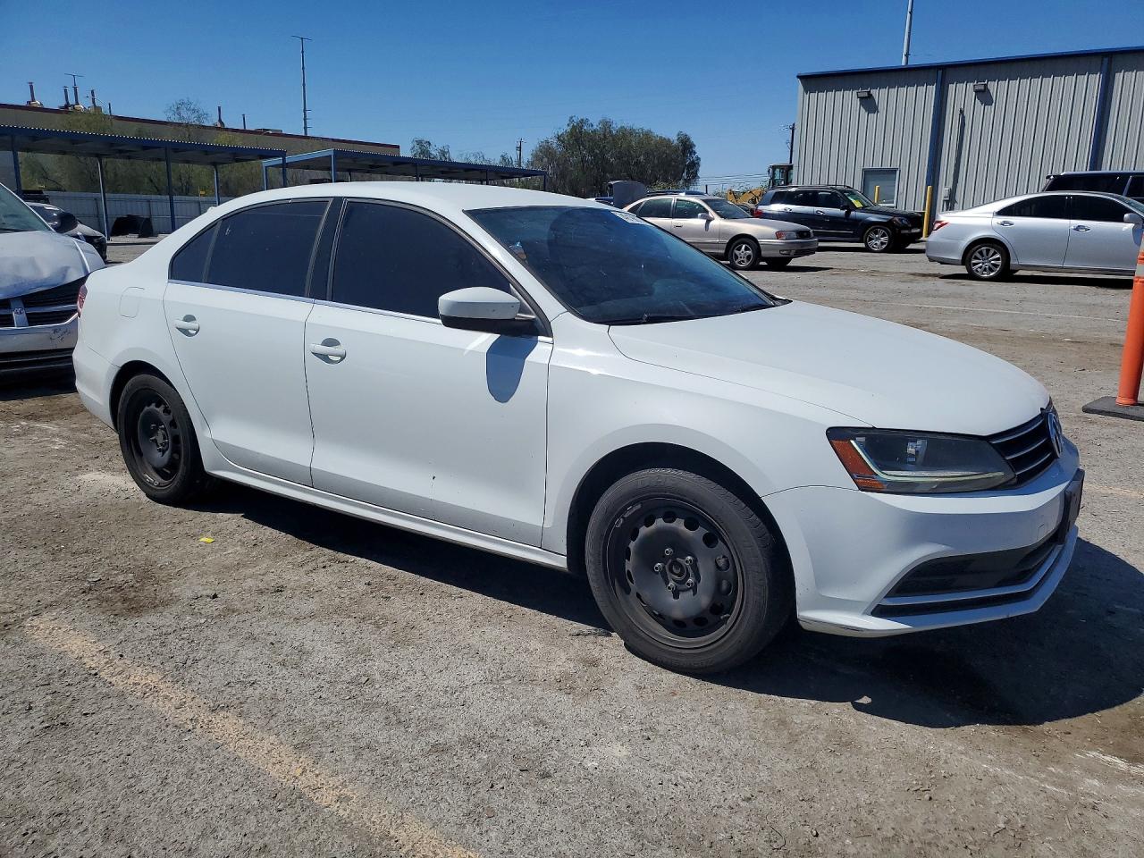 Volkswagen Jetta S