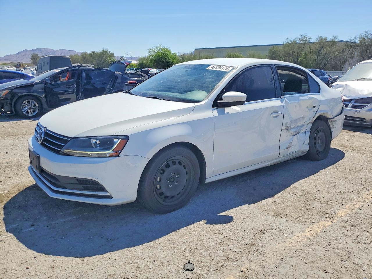 Salvage Volkswagen Jetta Image