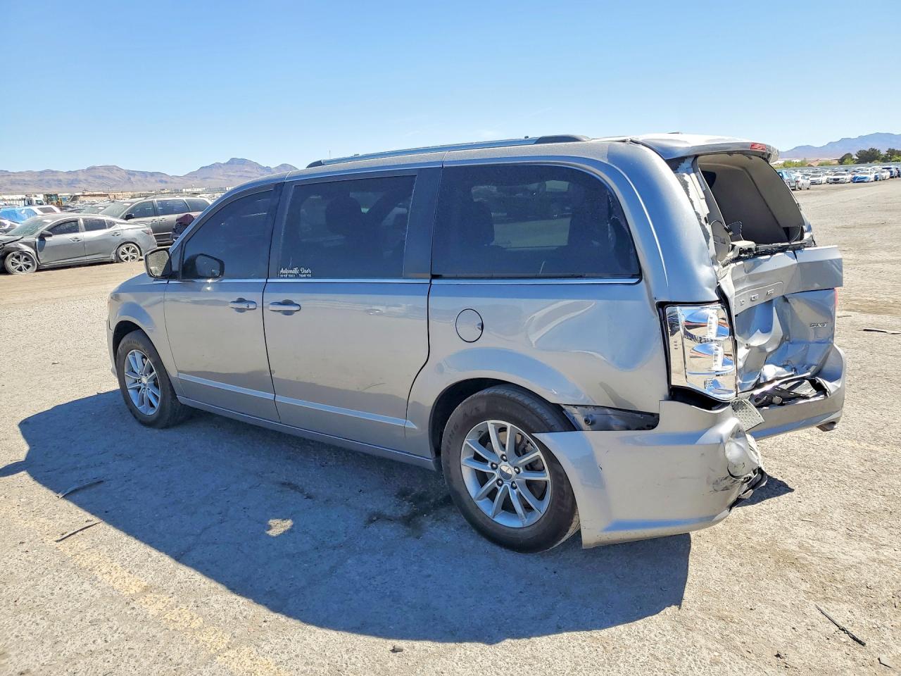 Dodge Caravan Sxt