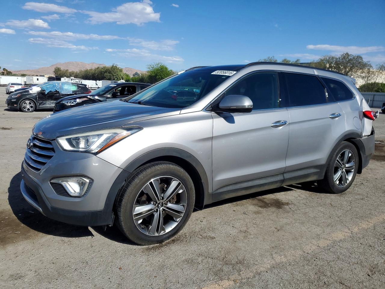 Salvage Hyundai SANTA FE Image