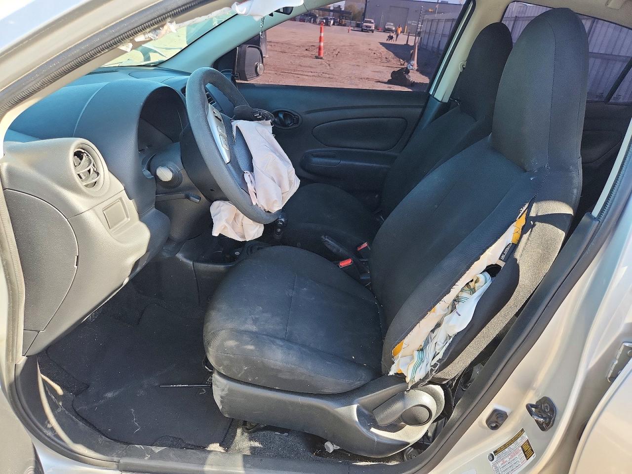 Nissan Versa 1.6 S Plus