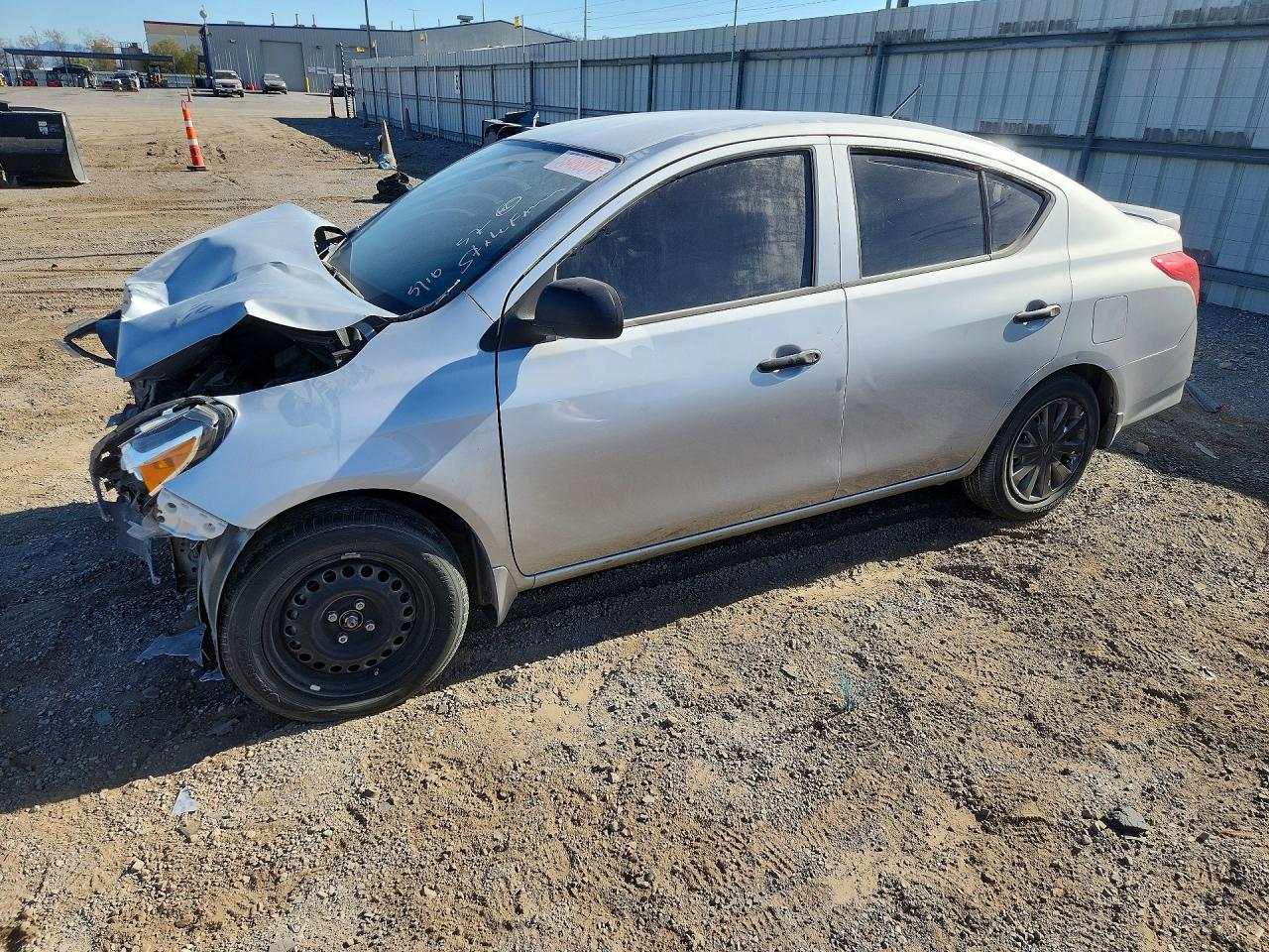 Salvage Nissan Versa Image