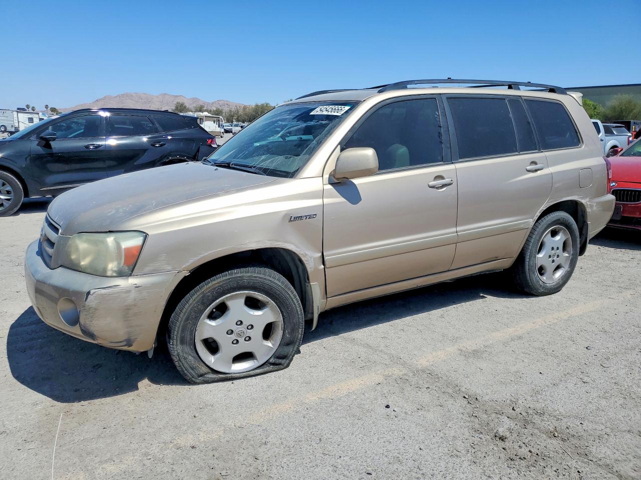 Salvage Toyota Highlander Image