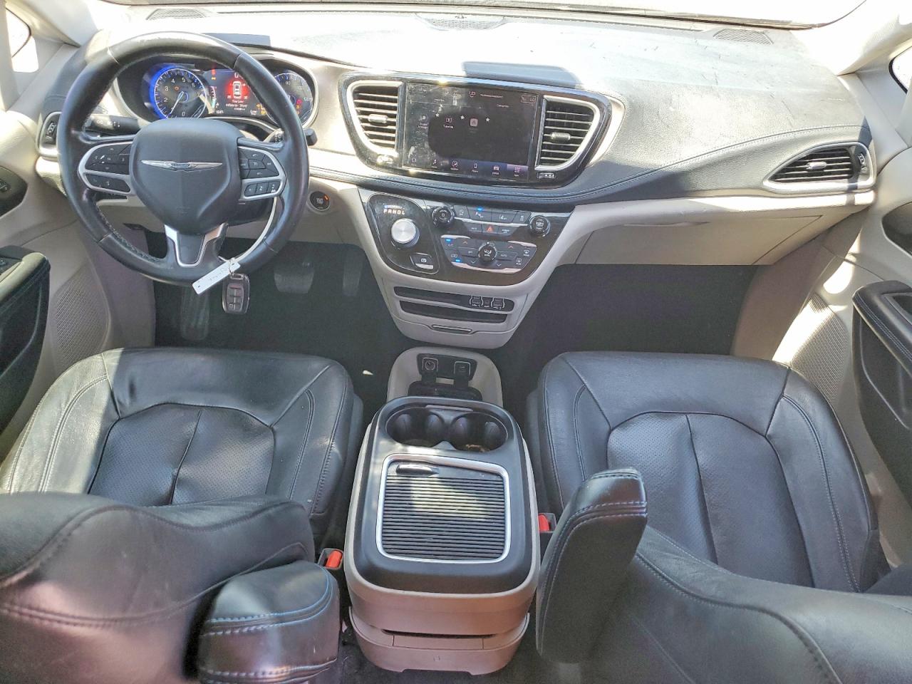 Chrysler Pacifica Touring L