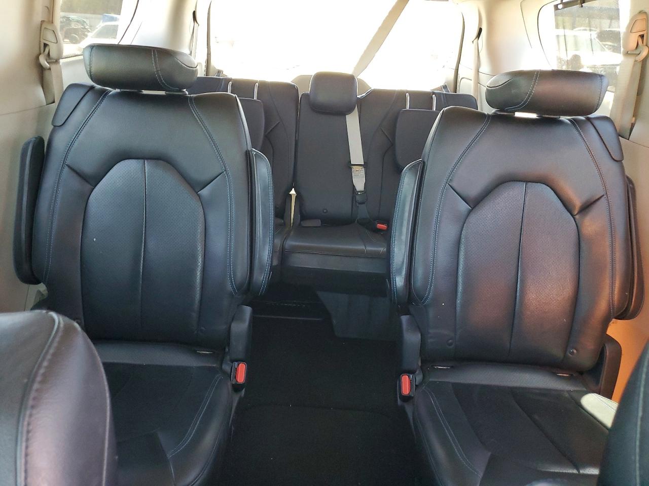 Chrysler Pacifica Touring L
