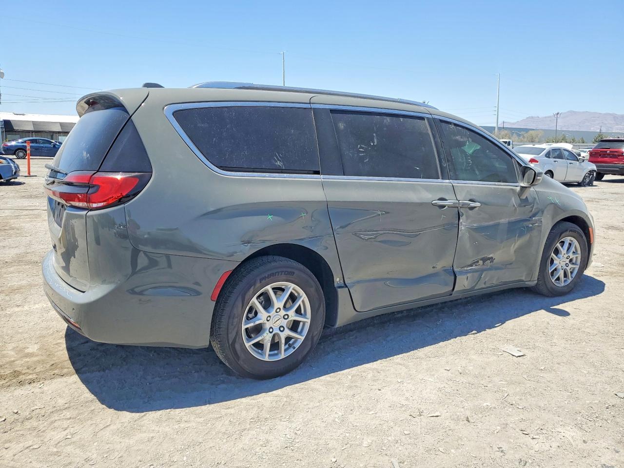 Chrysler Pacifica Touring L