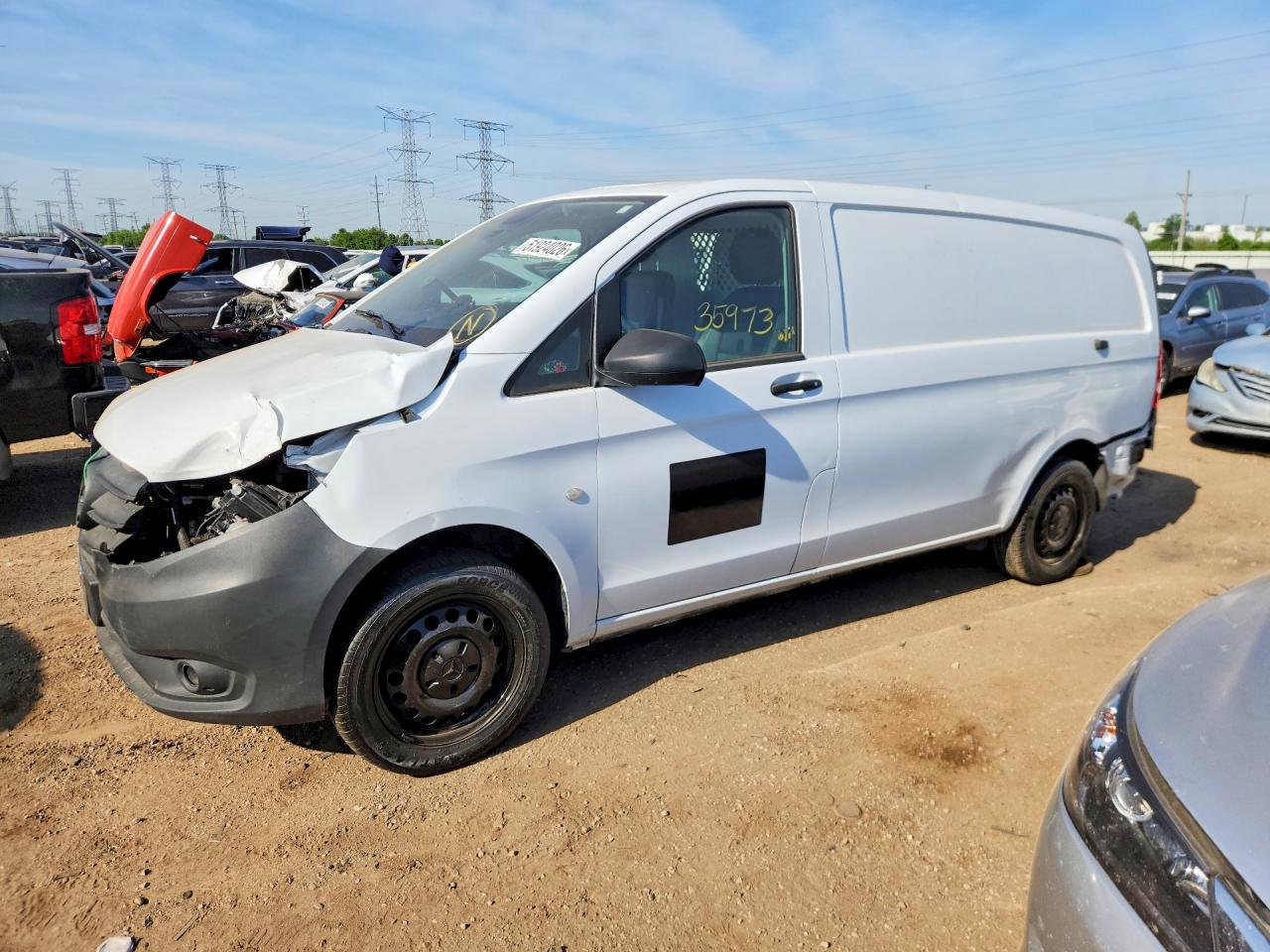 Salvage Mercedes-Benz Metris Image