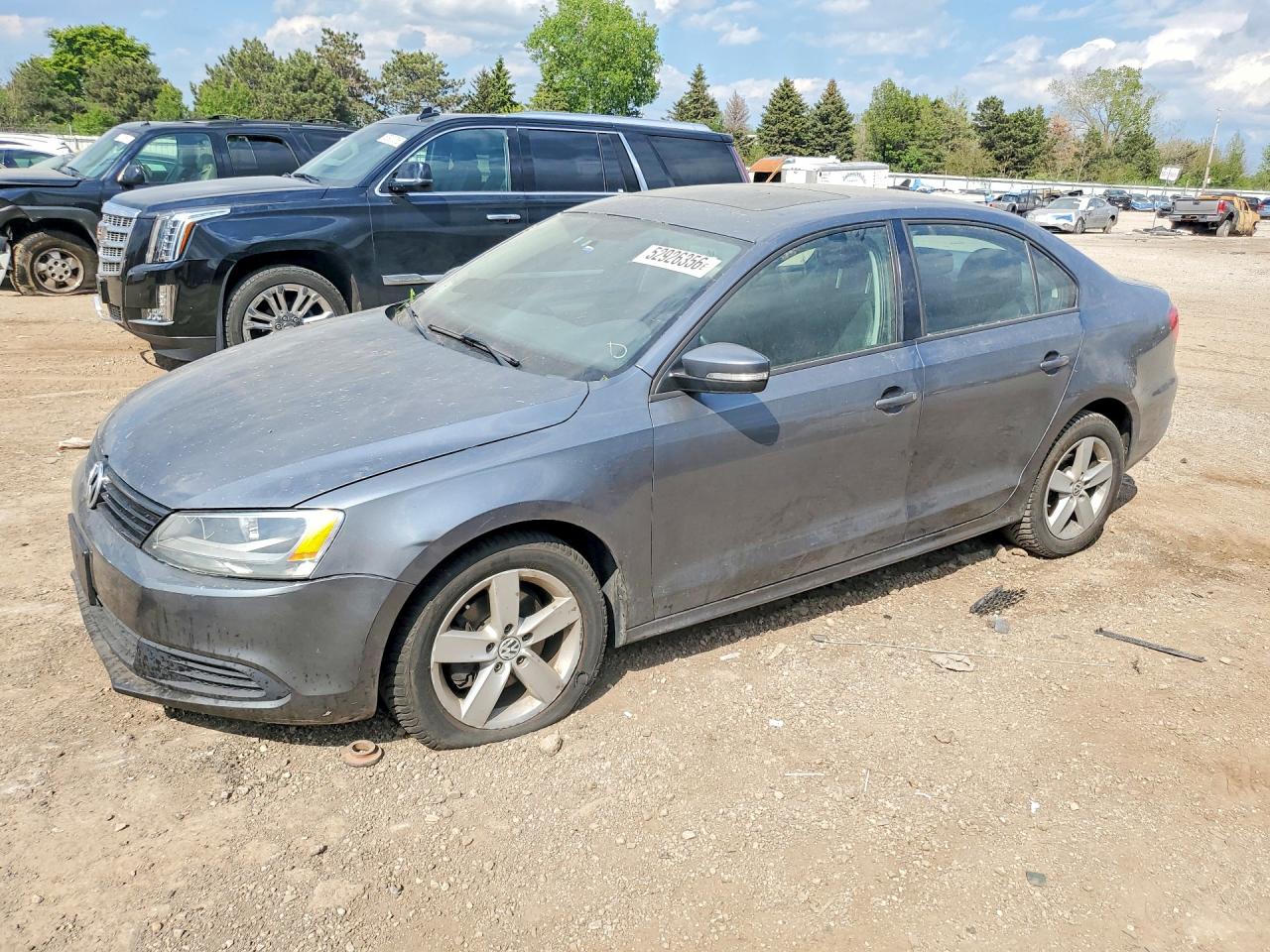 Salvage Volkswagen Jetta Image