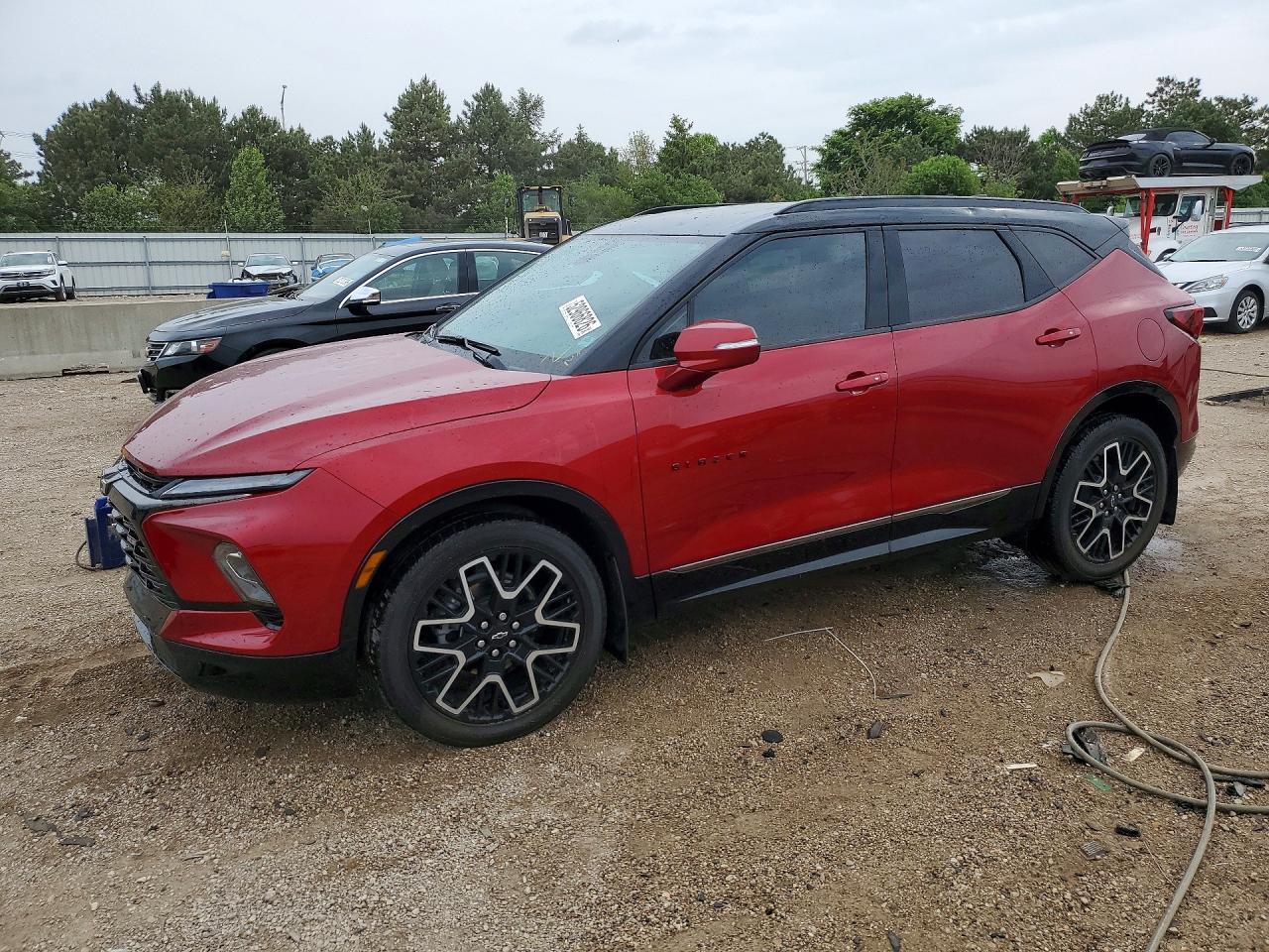 Salvage Chevrolet Blazer Image
