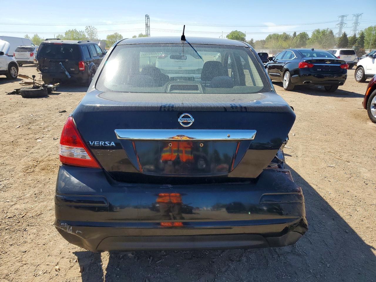 Nissan Versa 1.8 S