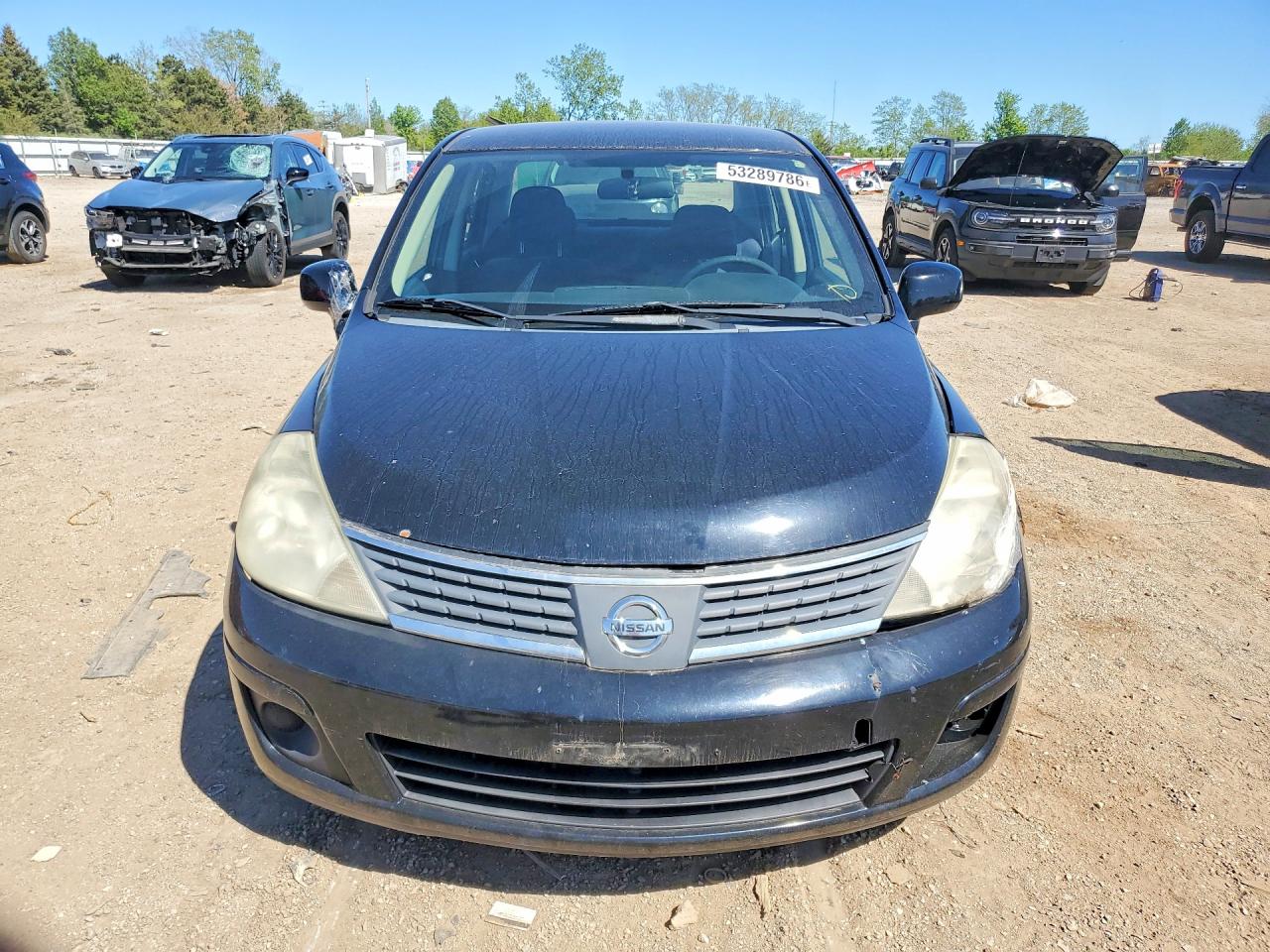 Nissan Versa 1.8 S