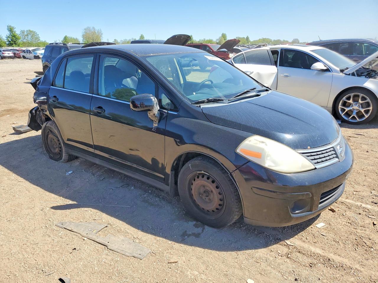 Nissan Versa 1.8 S