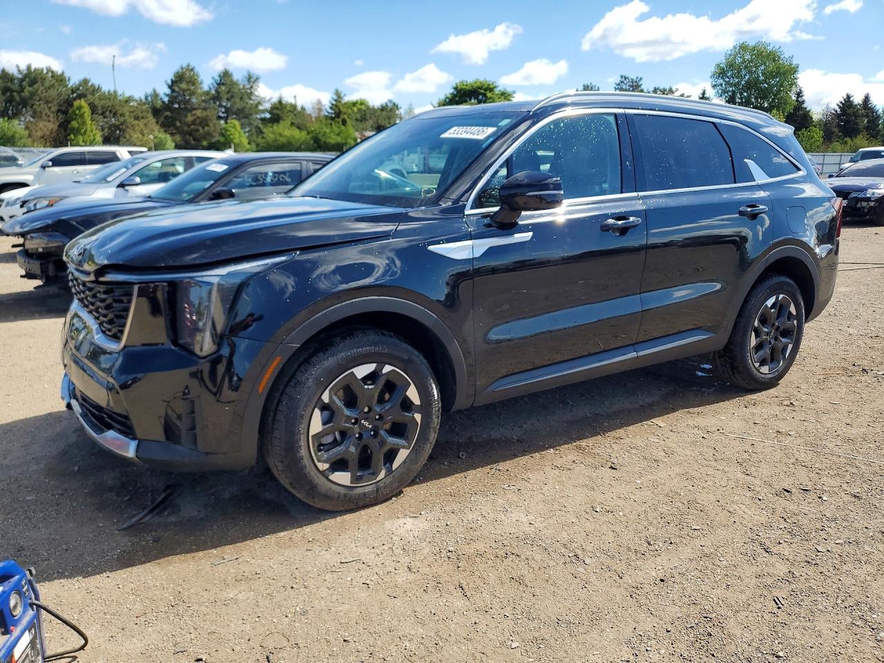 Salvage Kia Sorento Image