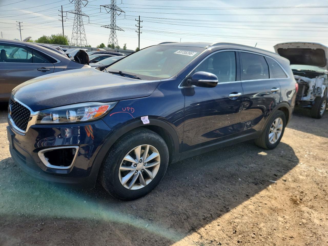 Salvage Kia Sorento Image