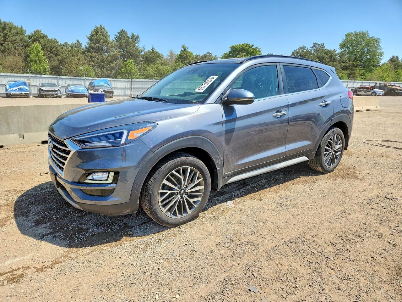 Salvage Hyundai TUCSON Image