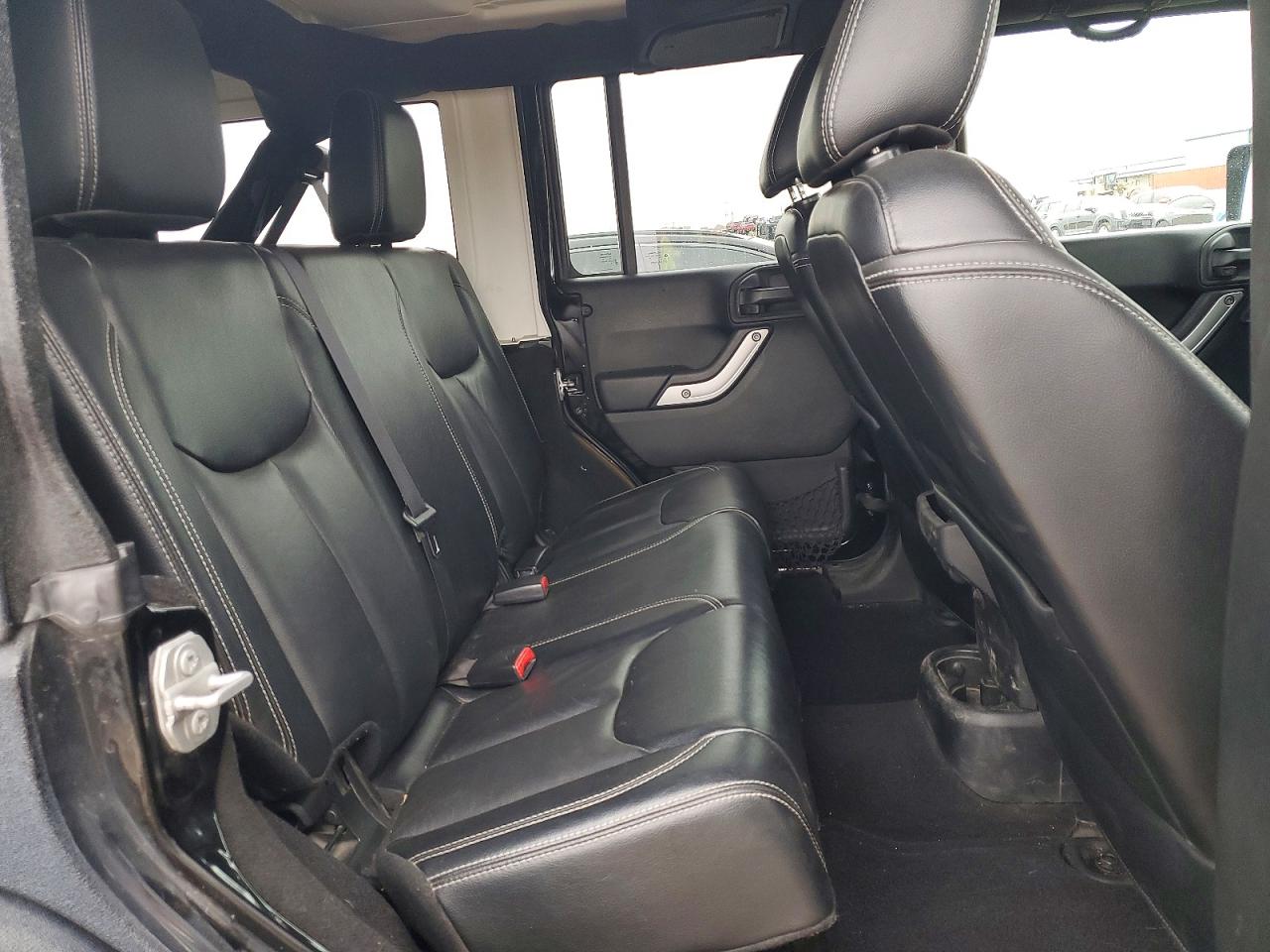 Jeep Wrangler Sahara