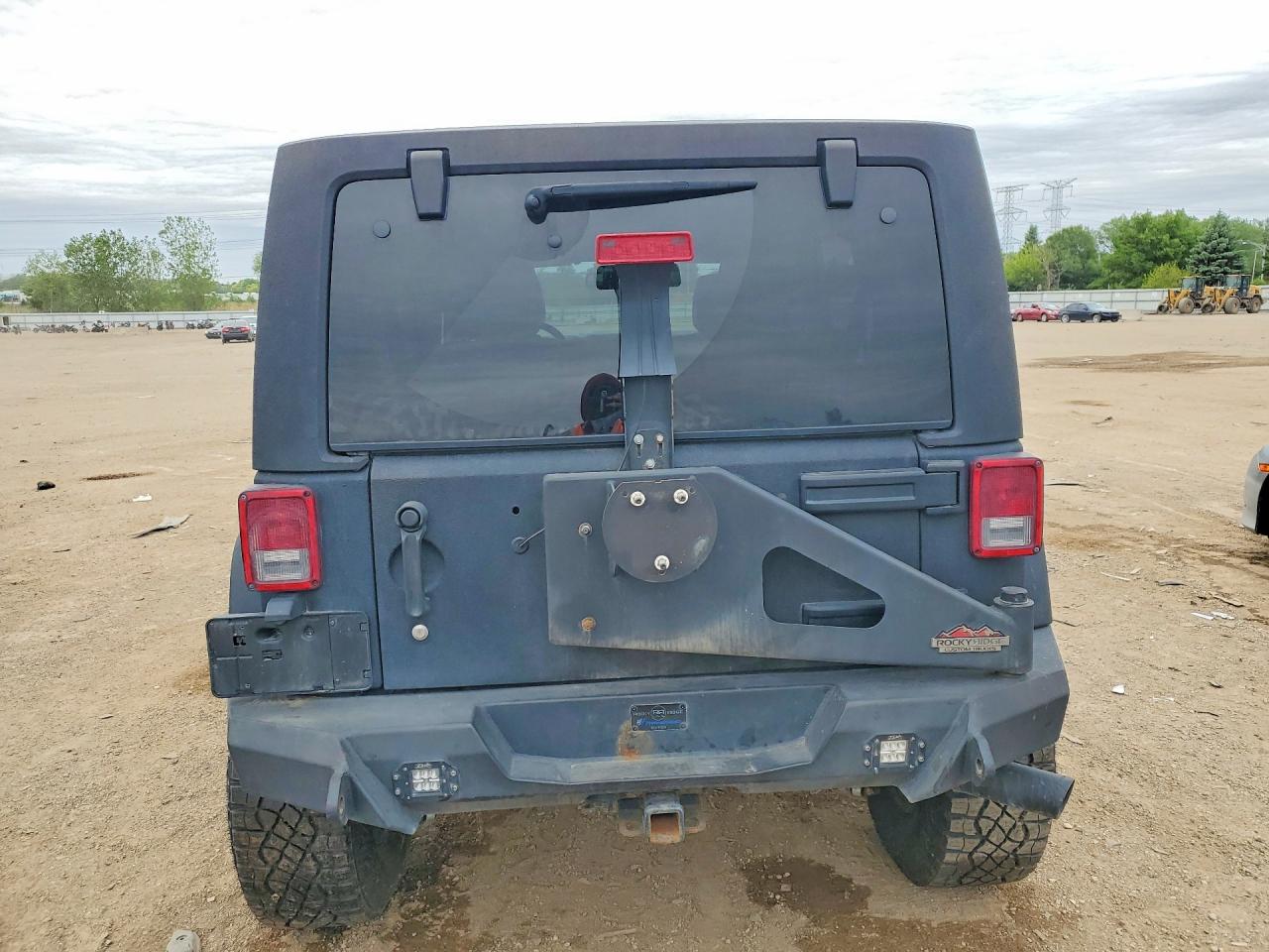 Jeep Wrangler Sahara
