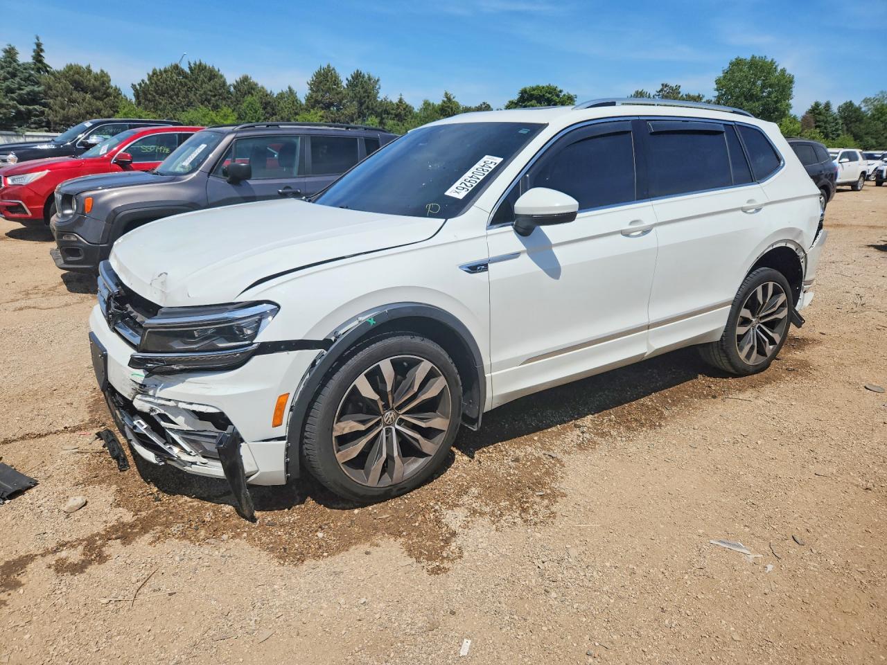 Salvage Volkswagen Tiguan Image