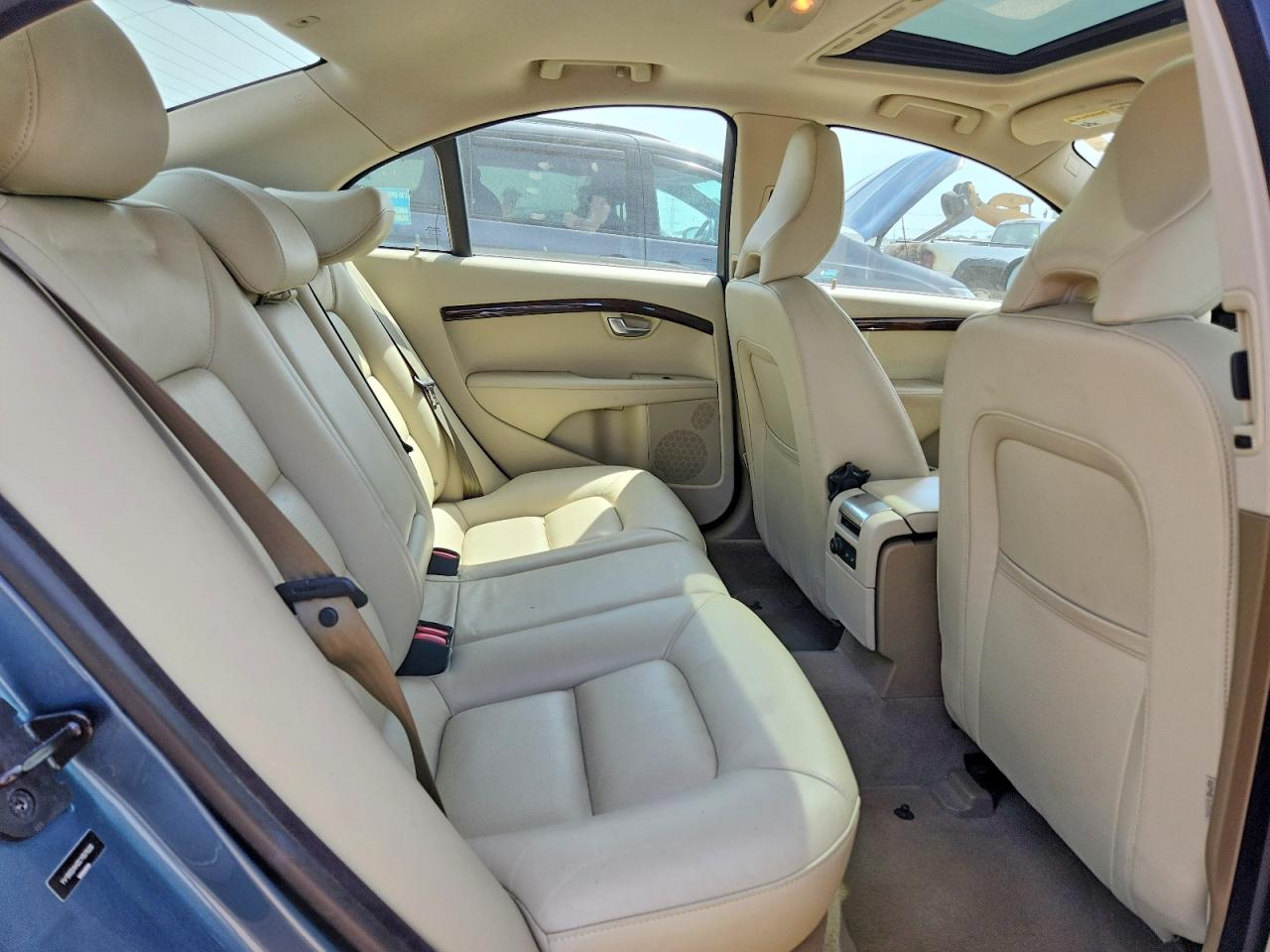Volvo S80 T6