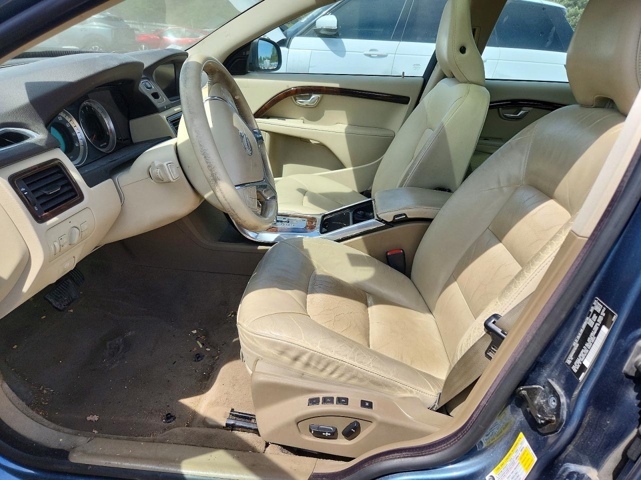 Volvo S80 T6