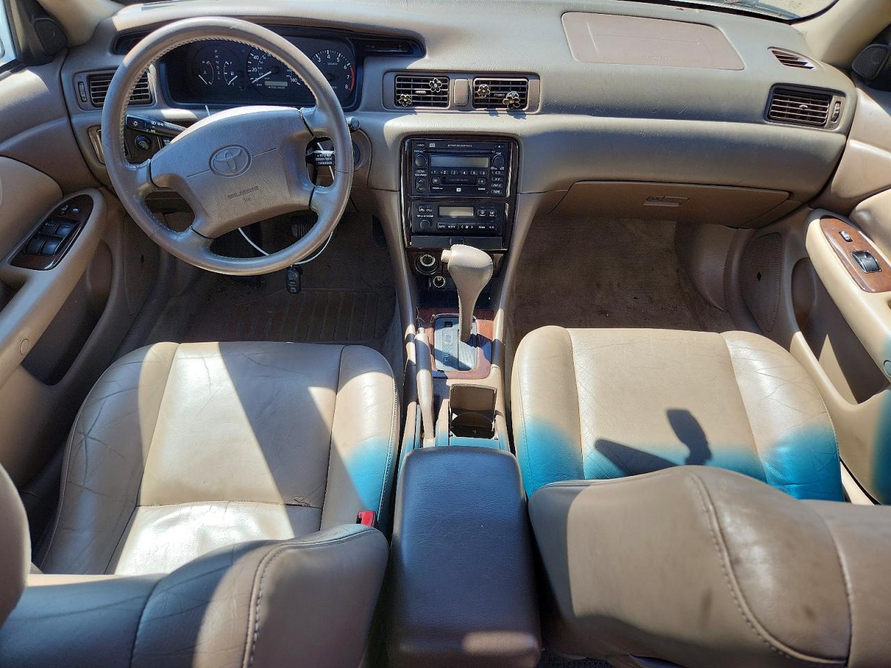 Toyota Camry Xle V6