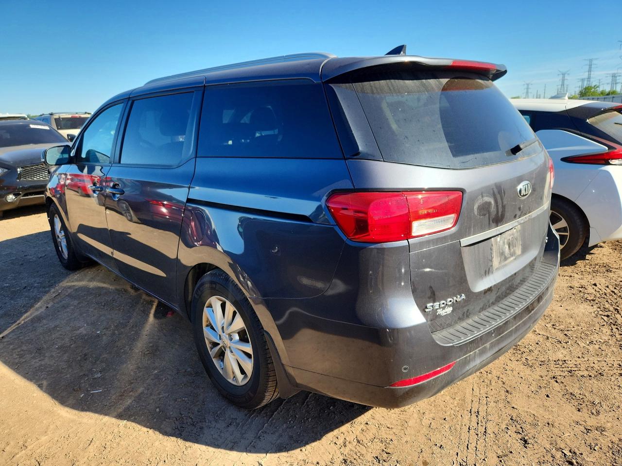Kia Sedona Lx