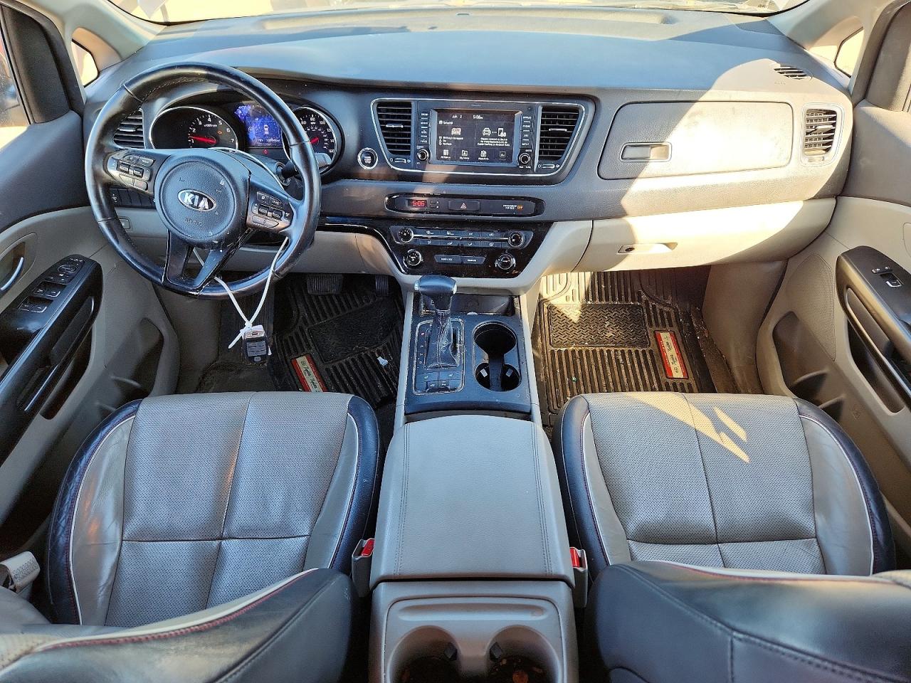 Kia Sedona Lx