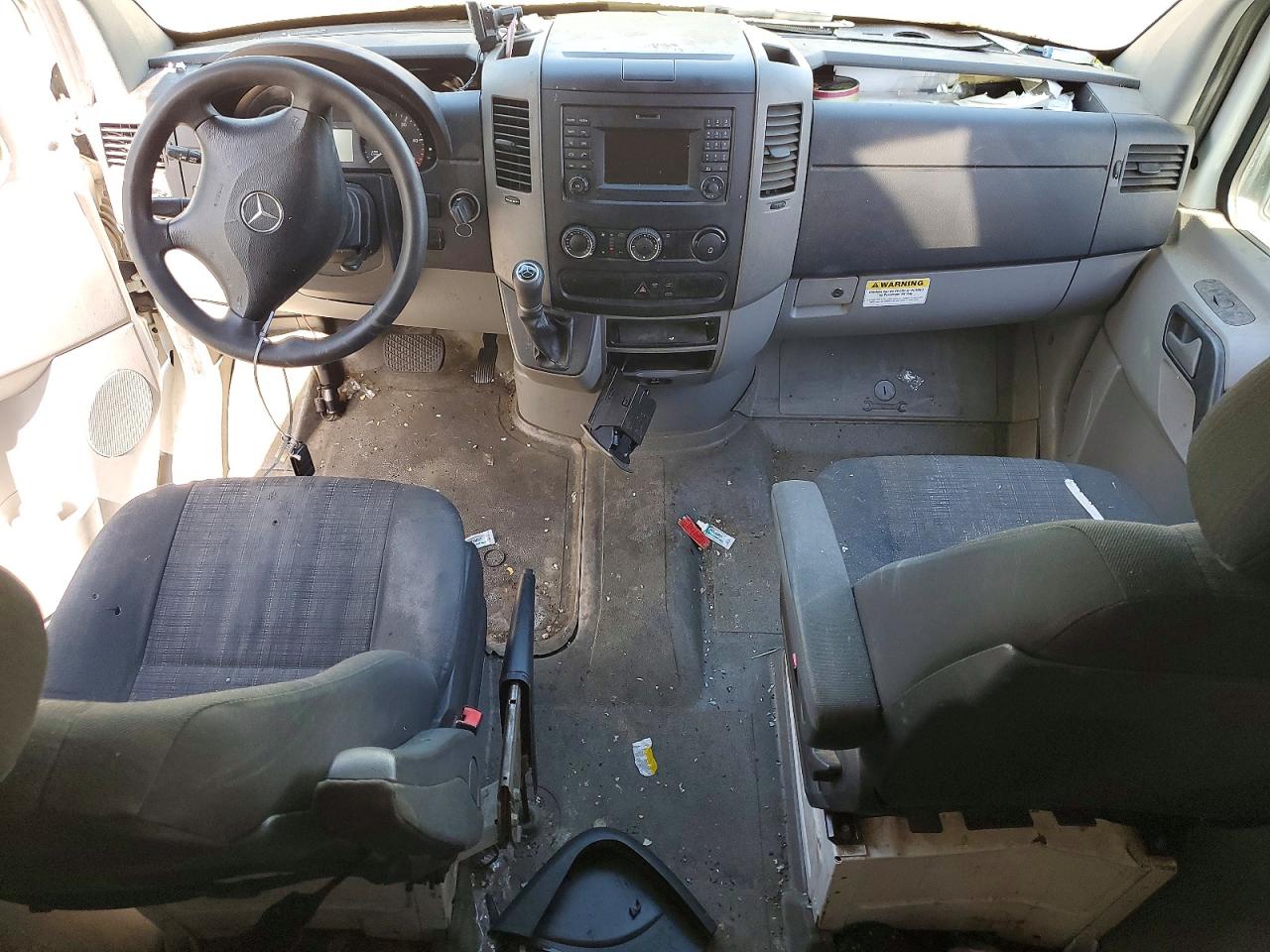 Mercedes-Benz Sprinter 2500