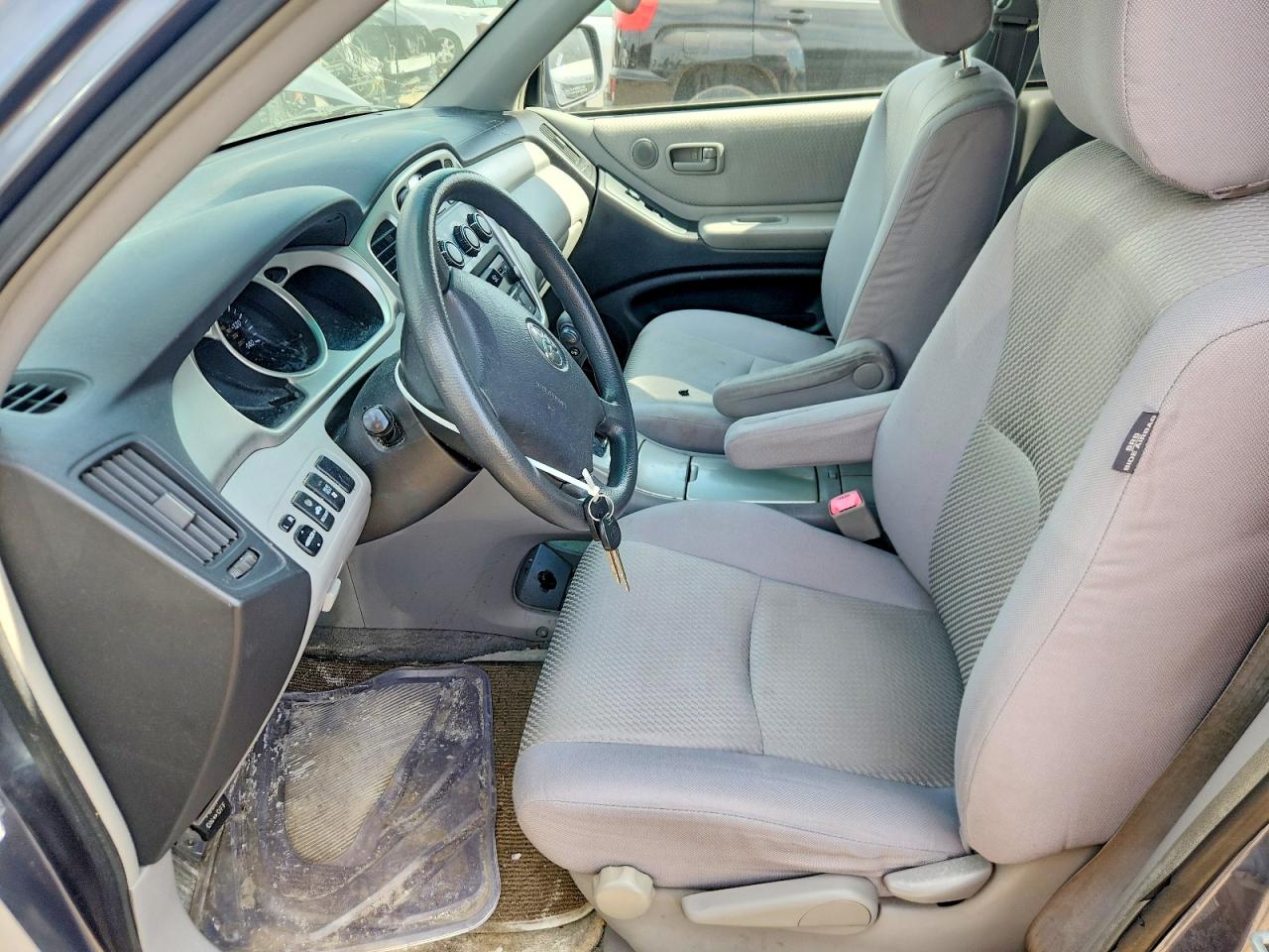 Toyota Highlander Base