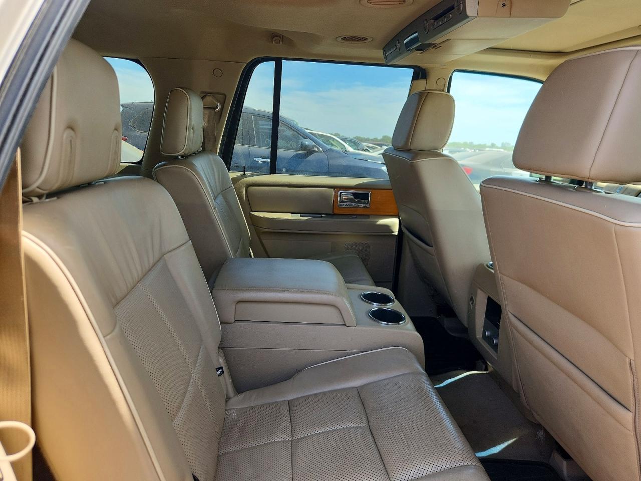 Lincoln Navigator L